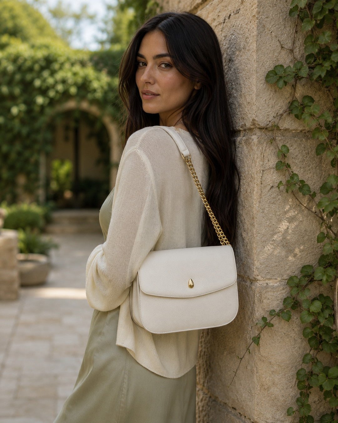 GRAND DAUPHIN BAG - Designer shoulder bag - White - luxury leather handbag - Menière Paris